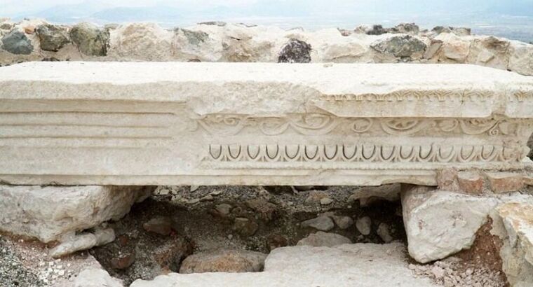 Десятки древних элитных гробниц найдены в античном городе Кибира