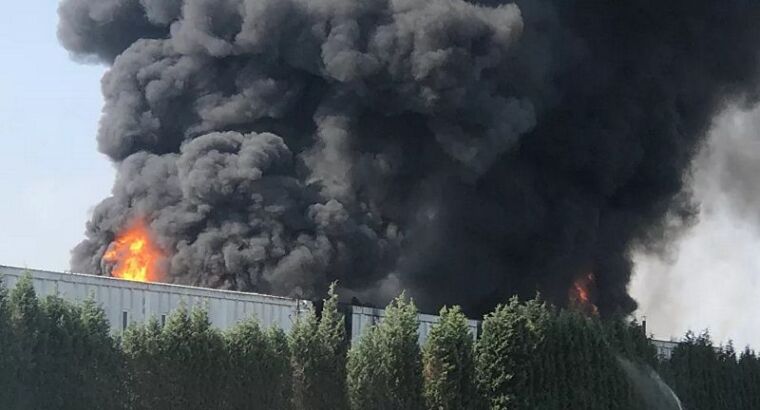 Пожар на заводе по переработке отходов в Текирдаге