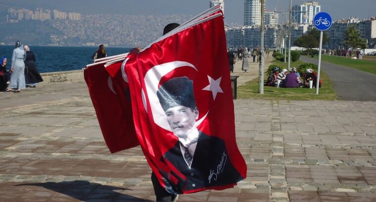 Какую книгу читал Ататюрк за несколько часов до решающей битвы