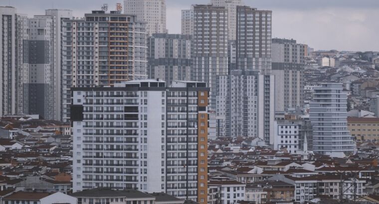 Имамоглу: Треть зданий Стамбула находится под угрозой в случае землетрясения