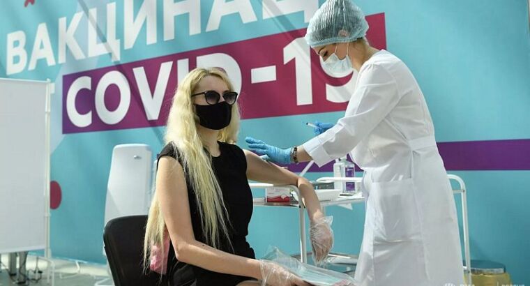 За границу со “Спутником”: какие страны готовы принять привитых россиян