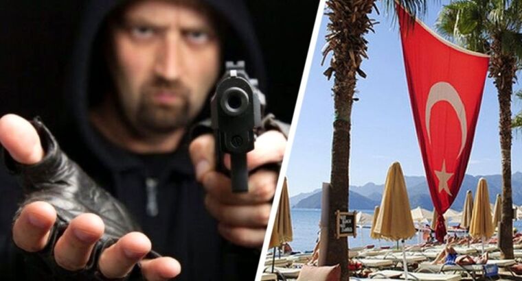 На курорте Турции российскую туристку ограбили средь бела дня в кафе