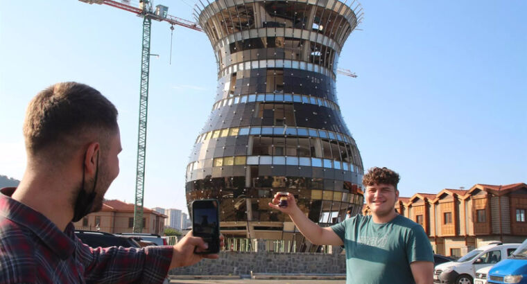 Здание в Турции в форме чайного стакана может попасть в Книгу рекордов Гиннесса