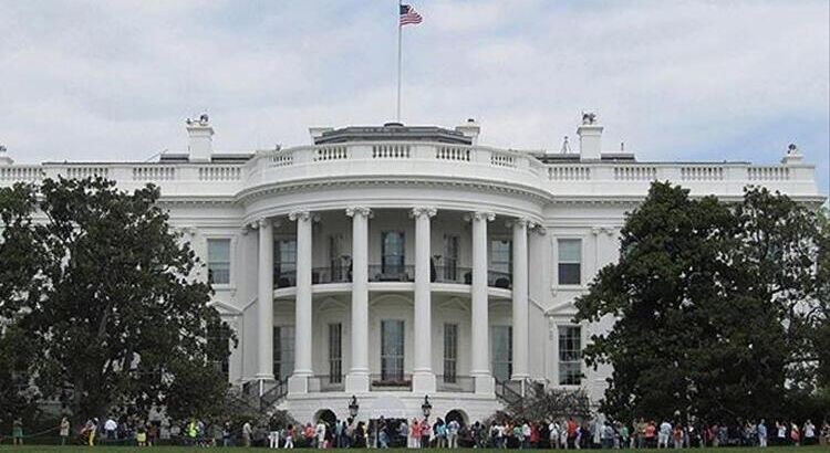 США сняли запрет на въезд полностью вакцинированных