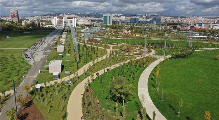 Завтра будет открыт самый большой парк в Турции