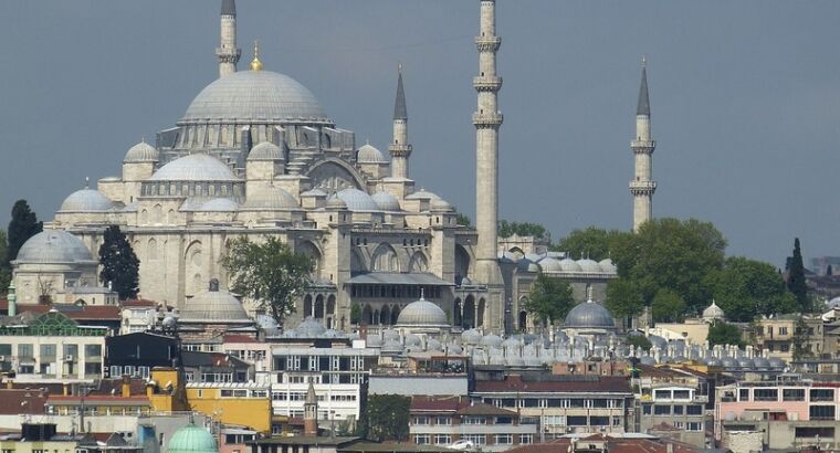 На берегах стамбульского пролива Босфор взлетели цены на аренду