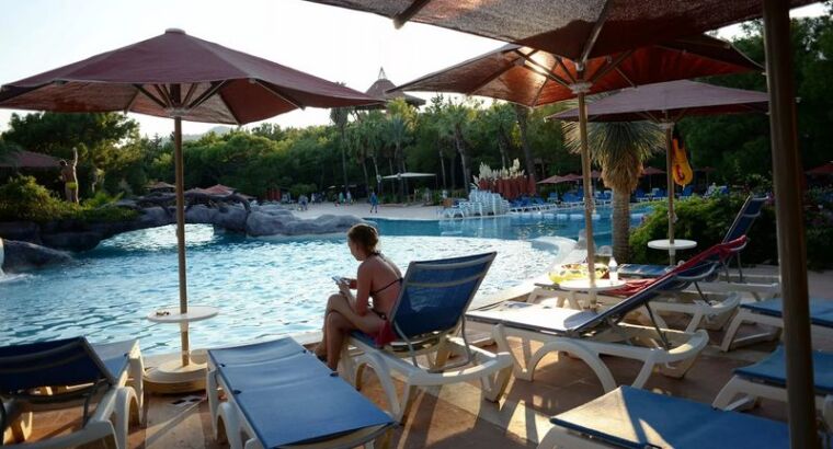 В Госдуме призвали запретить незамужним россиянкам ездить в Турцию