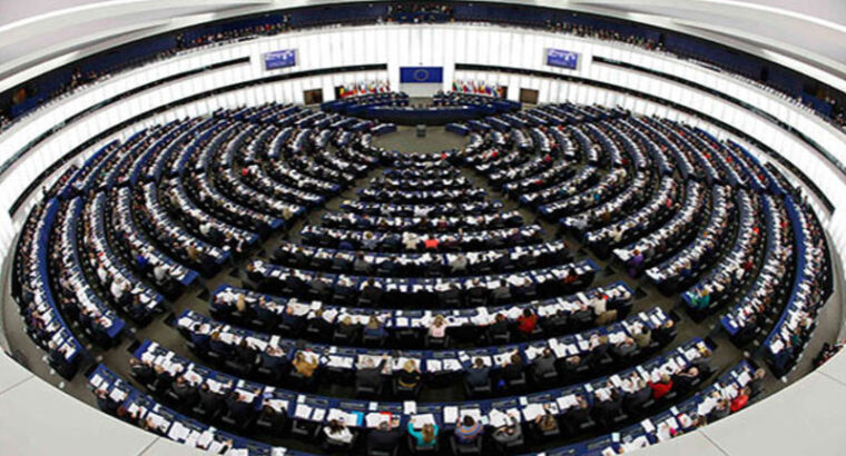 Парламент ЕС выделит 170 млн долларов на поддержку беженцев в Турции