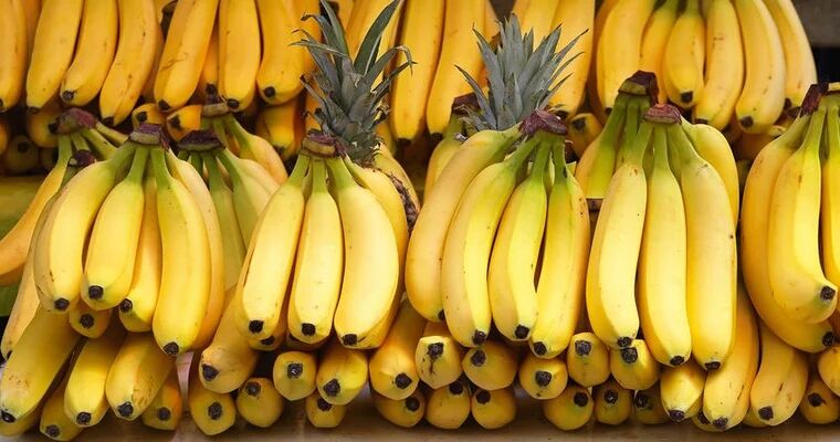 Из Турции вышлют семь сирийских беженцев за видео с бананами