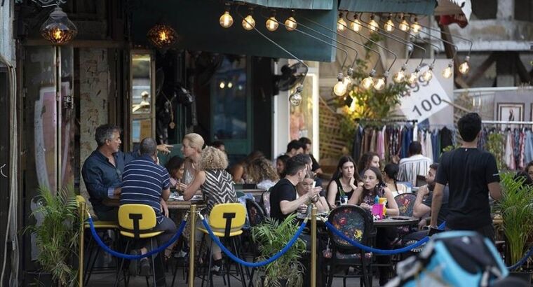 Израиль закрывает границы для иностранцев из-за нового штамма COVID-19