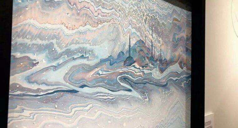 Выставка “исцеляющего” Эбру турецких и русских художников