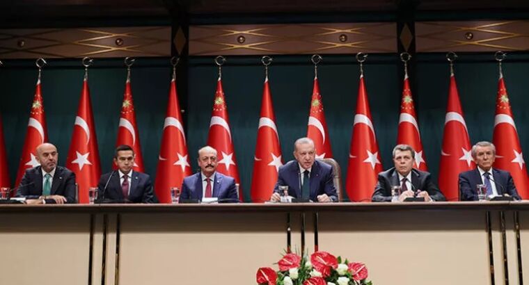 Президент Турции объявил минимальную заработную плату на 2022 год