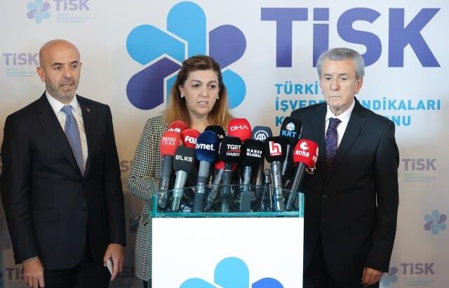 Кризис в связи с увеличением минимальной заработной платы