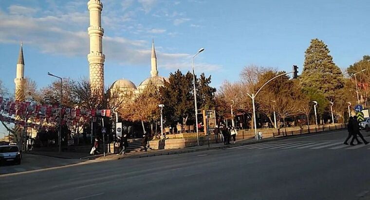 Турцию наводнили покупатели из Болгарии — товары покупают за копейки