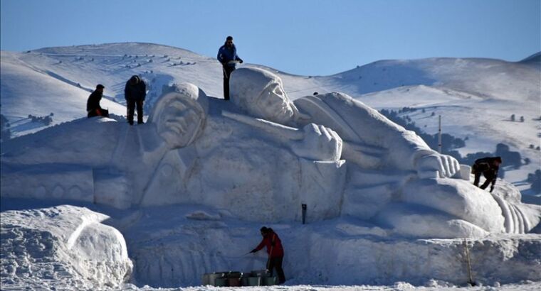 На востоке Турции созданы снежные памятники павшим в Сарыкамыше воинам