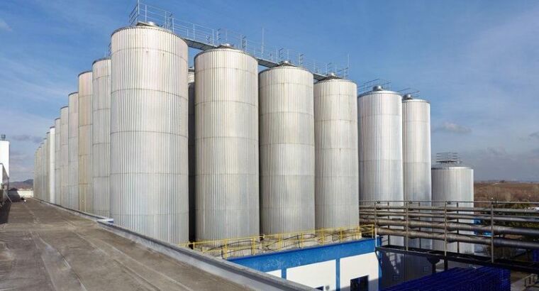 Anadolu Efes приостанавливает производство и продажу в Украине