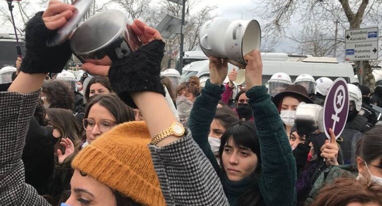Протесты против неравенства и кризиса в экономике