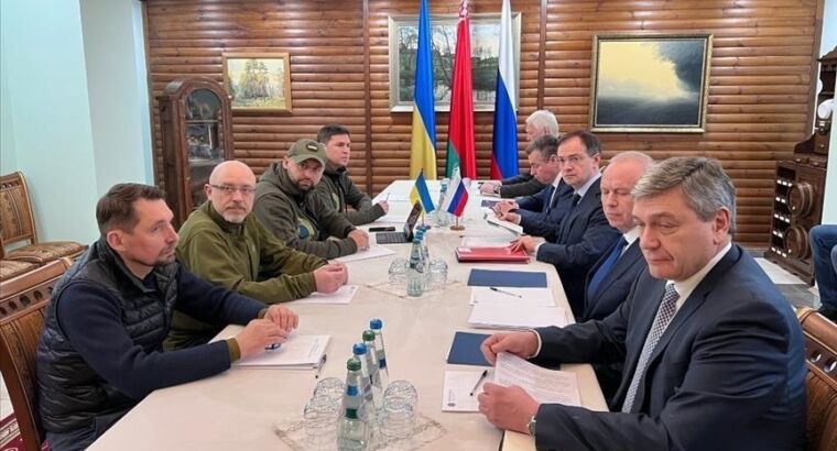 Переговоры России и Украины приостановлены до 15 марта