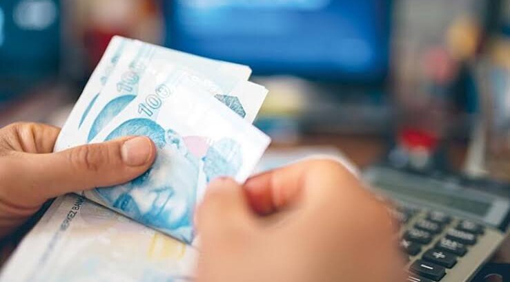В июле ожидается повышение заработной платы для государственных служащих и пенсионеров