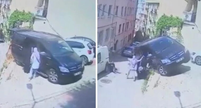 Две турецкие женщины попали в заголовки газет