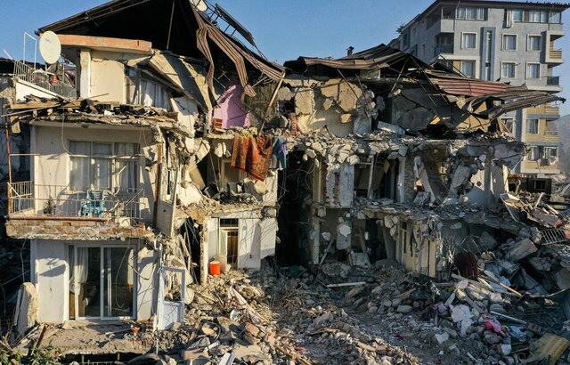 В Англии был собран 101 миллион фунтов стерлингов для пострадавших от землетрясения в Турции