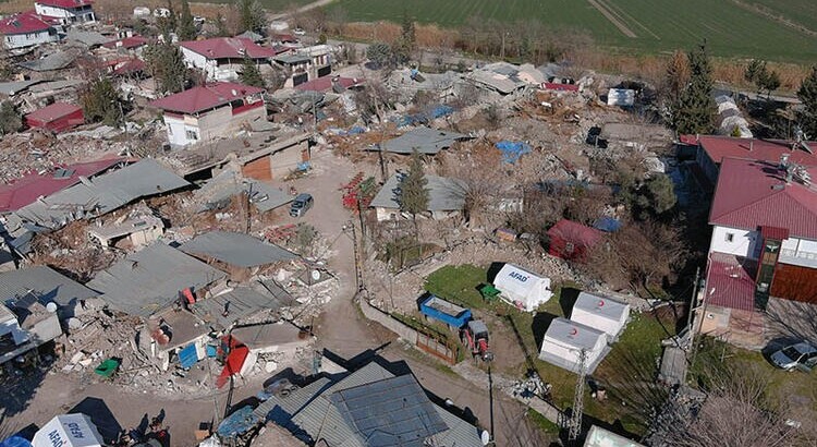 От этой деревни осталось три дома