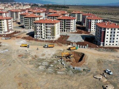 В двух районах зоны бедствия в Газиантепе началось строительство 855 домов