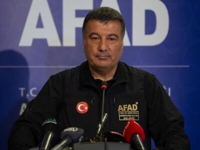 Зону бедствия до сих пор сотрясают землетрясения