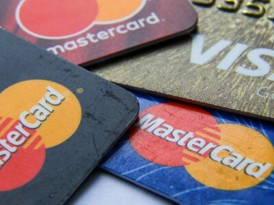 Россиянам стали предлагать удаленно оформить турецкие Visa и MasterCard