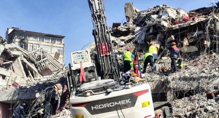 Число погибших при землетрясениях в Турции увеличилось до 50 399 человек