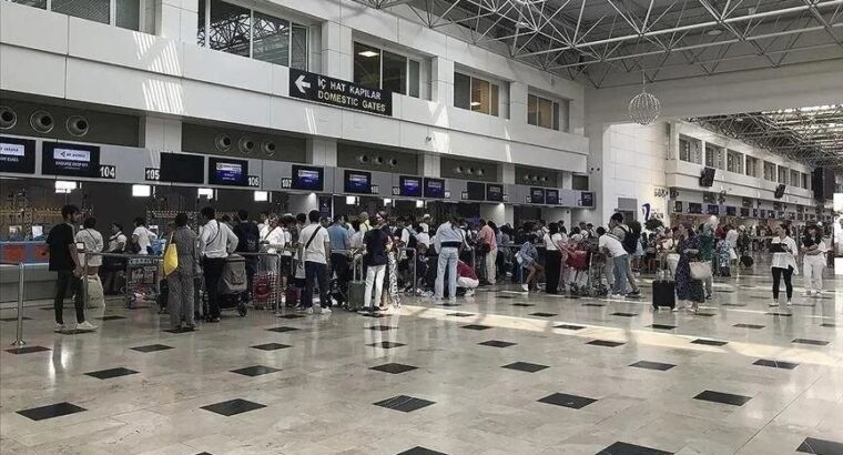 Пассажиропоток в аэропортах Турции за 4 месяца вырос на 32,4%