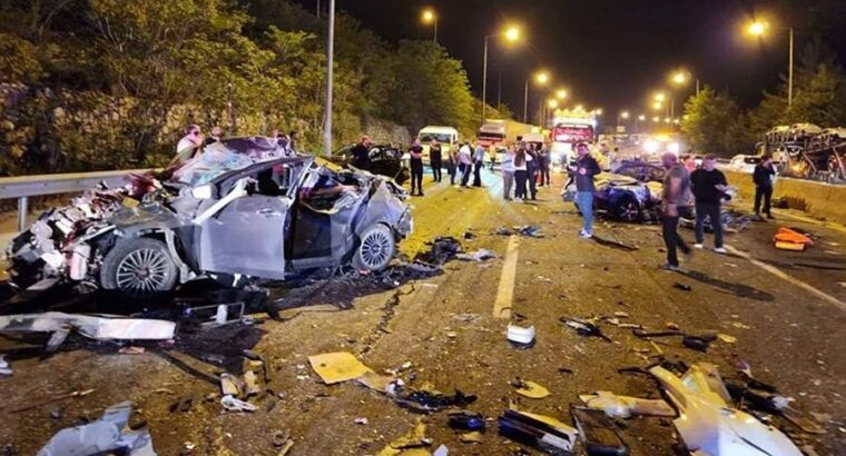 Семь человек погибли и столько же пострадали в результате ДТП в Турции