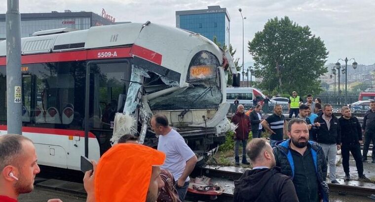 В провинции Самсун столкнулись два трамвая