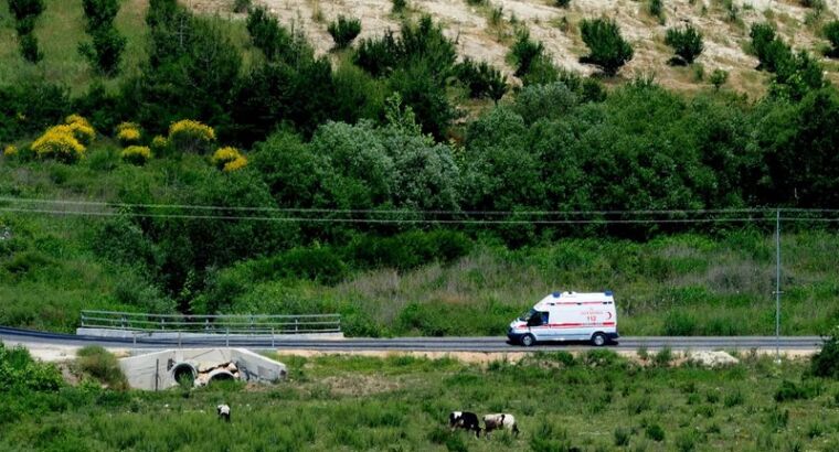 В Адане при землетрясении пострадали восемь человек