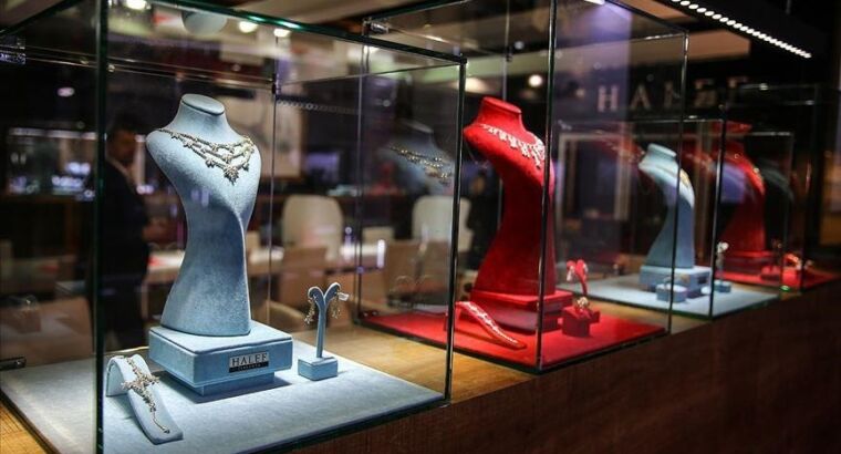 В Стамбуле стартовала выставка ювелирных изделий