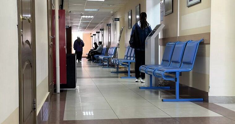 В ТУРЦИИ ВРАЧ, КОТОРЫЙ ВЫПОЛНЯЛ СВОЙ ДОЛГ, ПОЛУЧИЛ РАНЕНИЕ