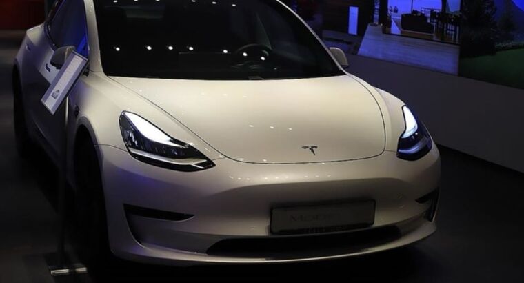 Tesla отзовет более 2 миллионов автомобилей из-за обновления программного обеспечения автопилота