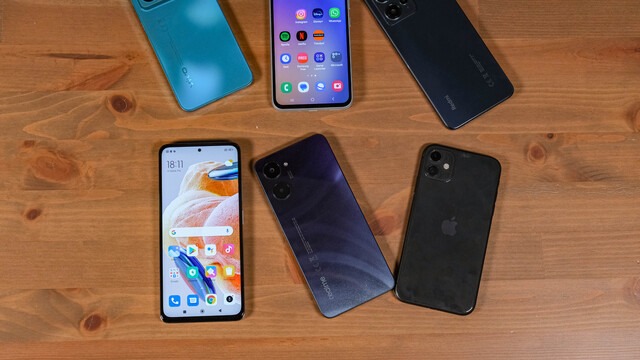 Apple лидирует на рынке смартфонов