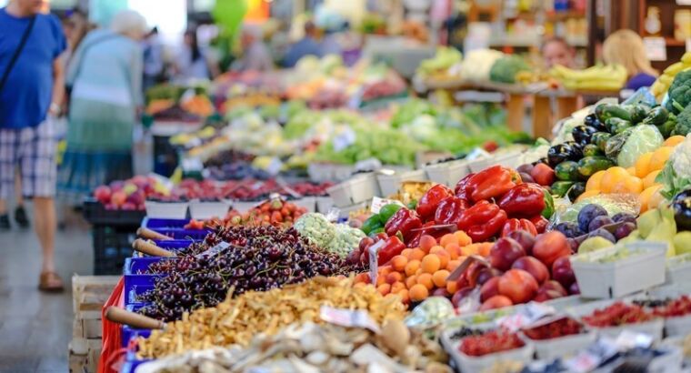 Розничные цены в Стамбуле за 2023 год выросли почти на 75%