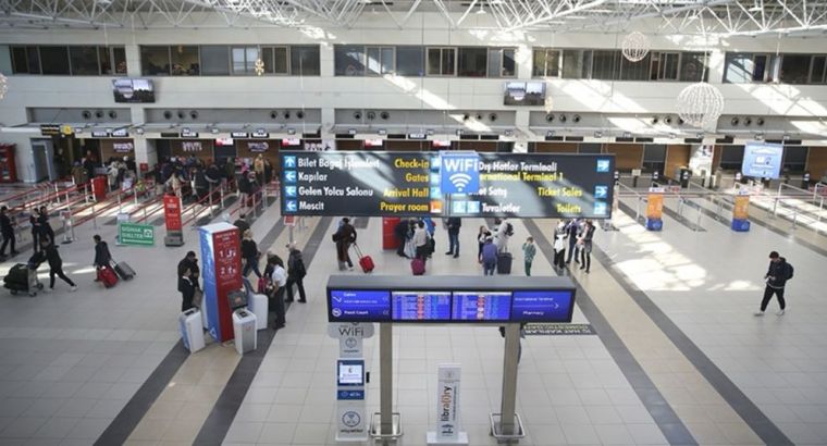 Сбор за выезд за границу в 2025 году составит 710 лир