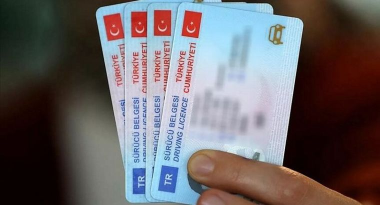 В Турции вводятся новые правила дорожного движения: водительские права будут изыматься мгновенно