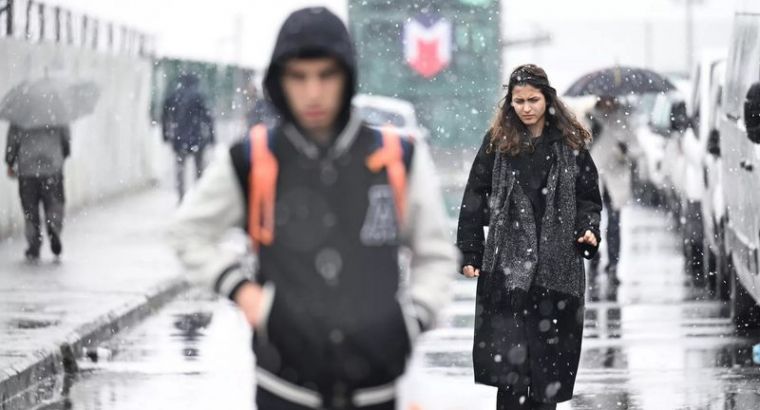 В Стамбул возвращается снег! Ожидаются обильные осадки на 3 дня ❄️🌨️