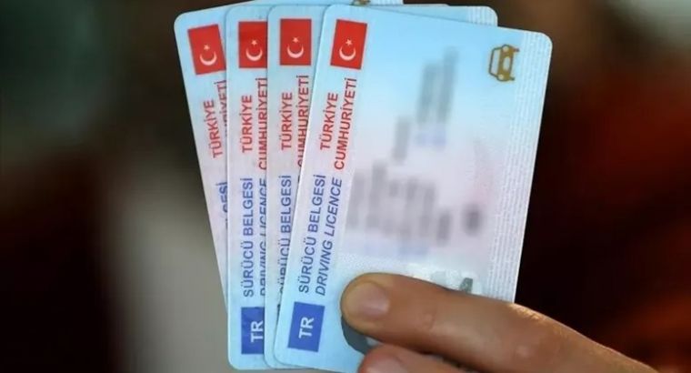 За нелегальные перевозки будут лишать прав: новые жёсткие меры в Турции