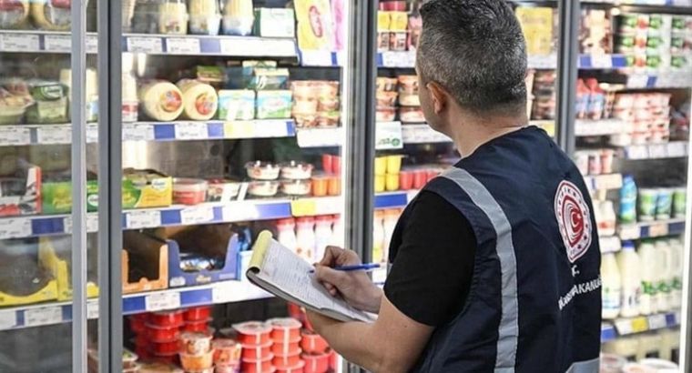 По всей Турции запрещены лимонные и гранатовые соусы