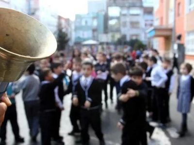 Последний звонок в школах Турции прозвенит 20 июня
