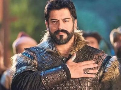 Бурак Озчивит удивил всех новым образом — актёра не узнали без бороды