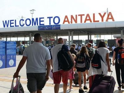 В Анталье побит рекорд по числу туристов за день