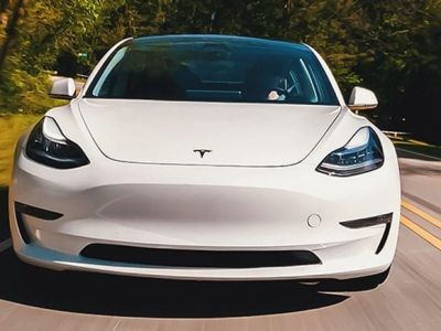 Tesla приостановила продажи в Турции! Даже те, кто уже оформил заказ, попадут под действие нового налога