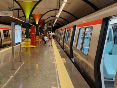 В Стамбуле временно закрываются две станции метро