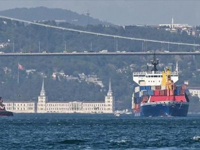 Проливы Турции перегружены: за полгода прошло более 40 тысяч судов